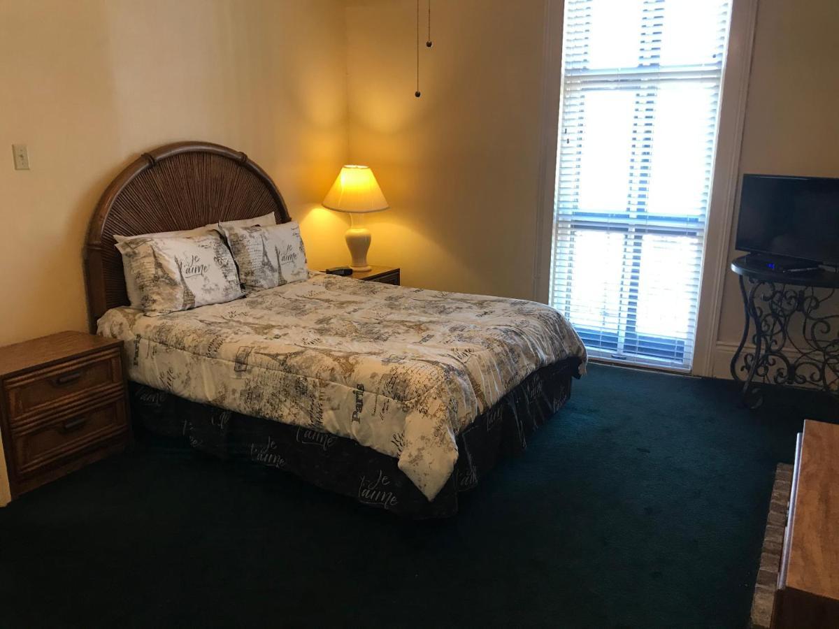 The Courtyards New Orleans Exterior photo